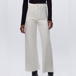 Zara Marnie straight jeans (off white) NTW!!